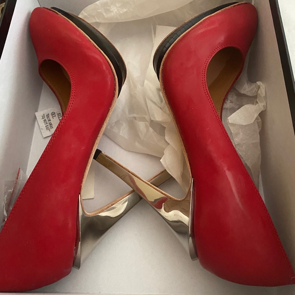 L.A.M.B Glam Platform Pump